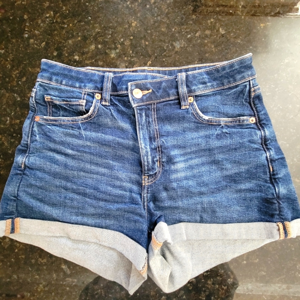 American Eagle mom shorts